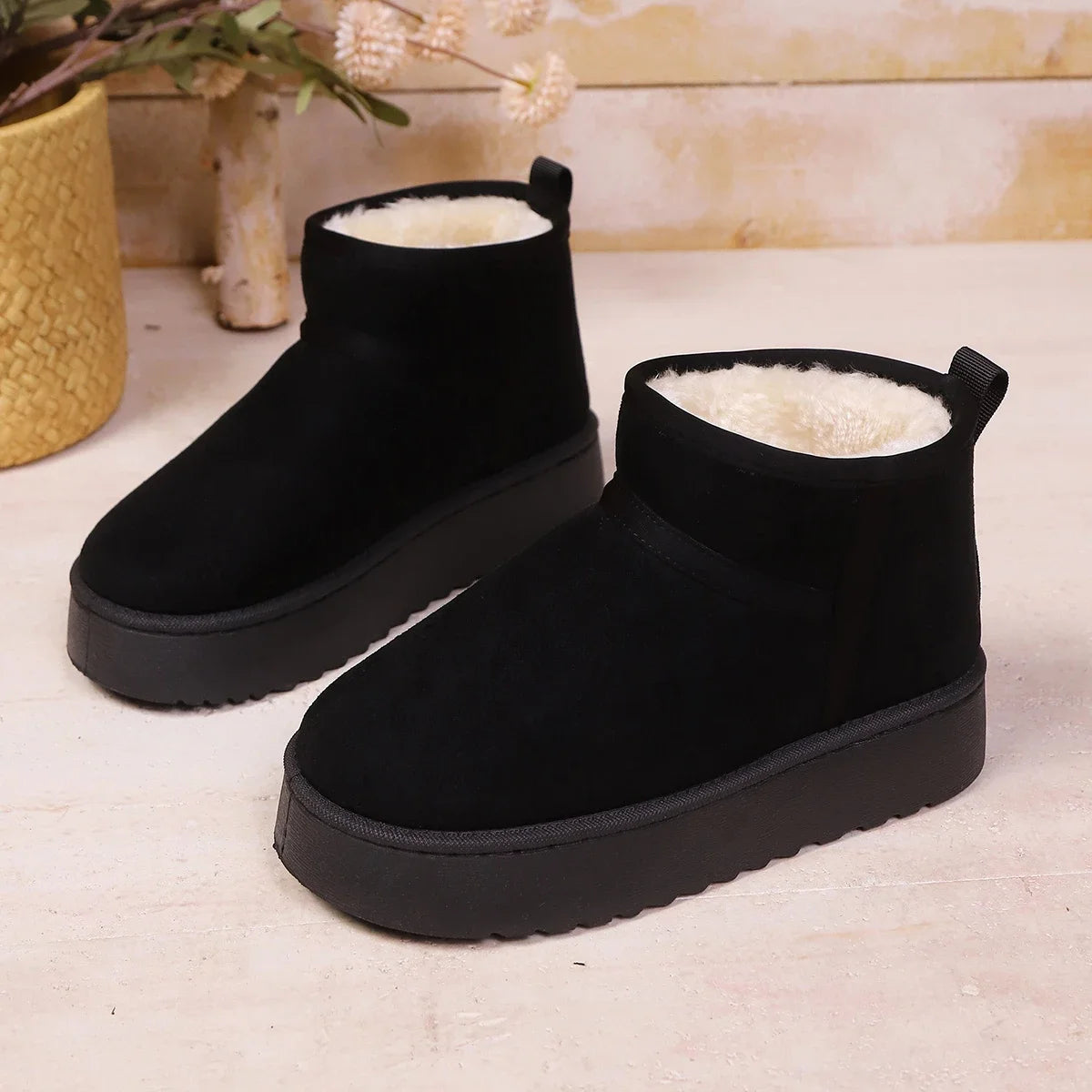 2025 New Women's Winter Snow Boots with Velvet Warmth Thick Bottom Bread Big Head Cotton Shoes