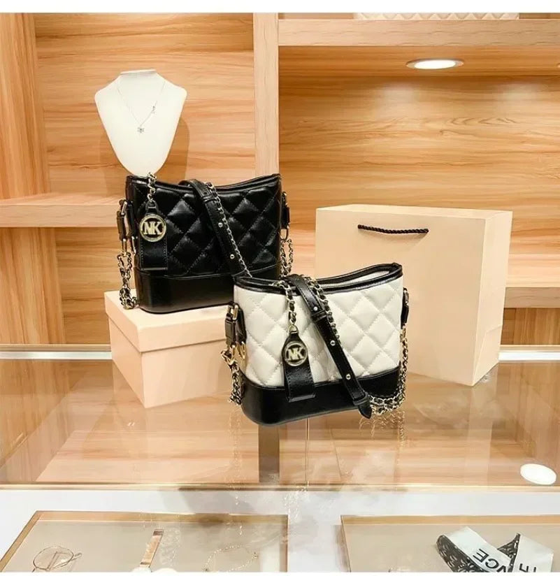 Women's Shoulder Bag Leisure Fashion Crossbody Senior Handbag  Earphone Coin Purse Cosmetic Storage Bags