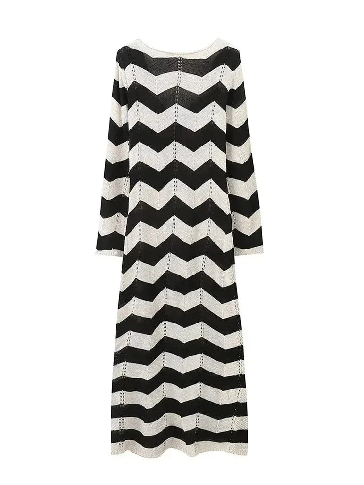 Women's Fashion new Europe and the United States style sexy V-neck hollow tie black and white striped knitted dress