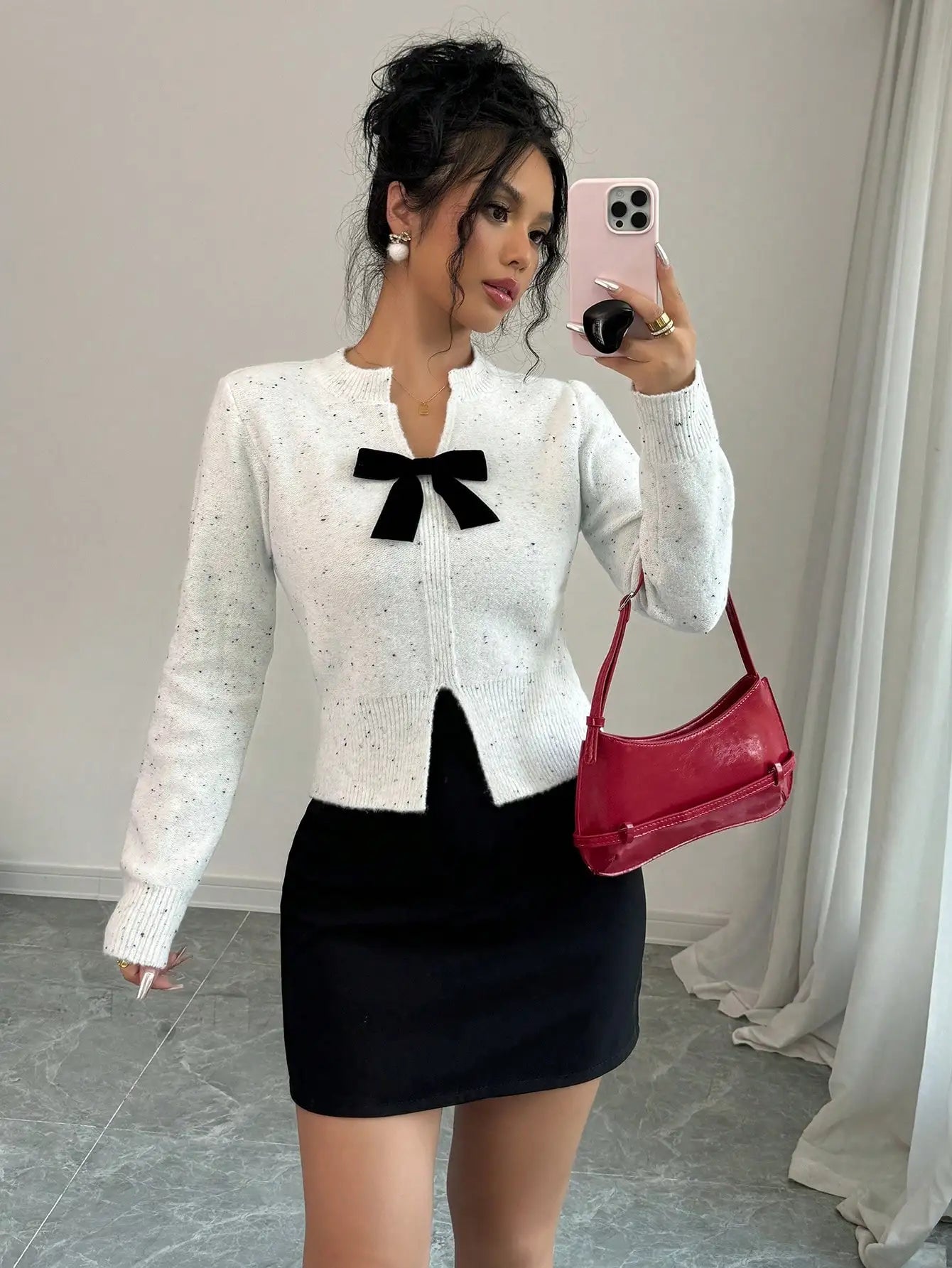 White V-Neck Bowknot Cropped Sweater with Side Slits, Long Sleeve Knit Pullover for Fall Winter