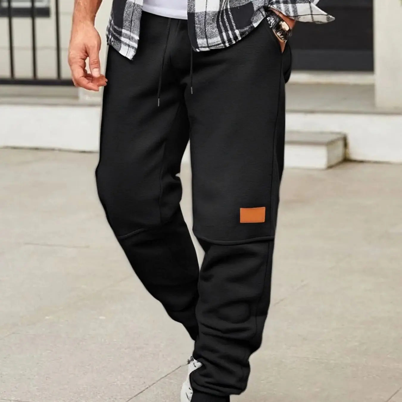 Men's Fleece Lined Jogger Pants, Casual Drawstring Waist Sweatpants with Pockets, Warm Running Trousers for Fall & Winter