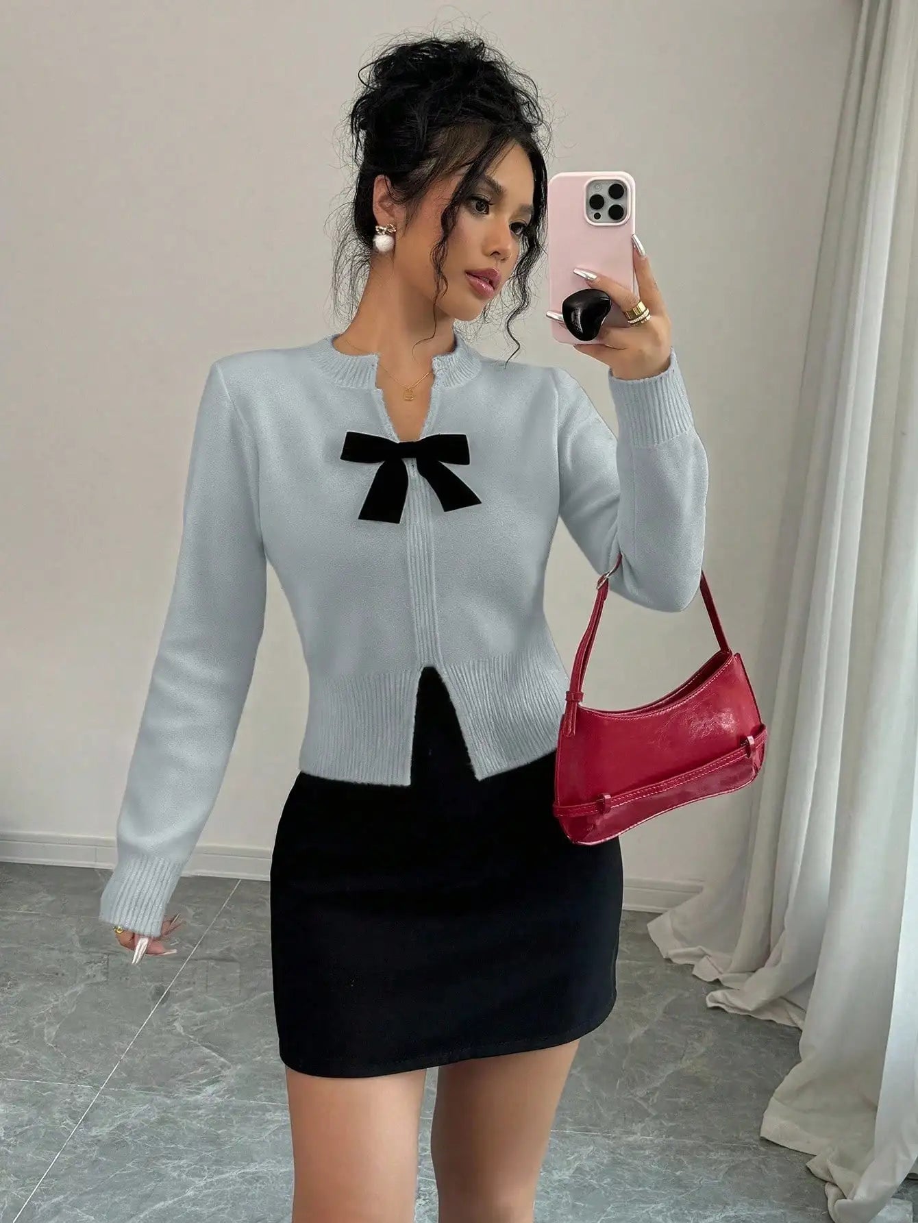White V-Neck Bowknot Cropped Sweater with Side Slits, Long Sleeve Knit Pullover for Fall Winter