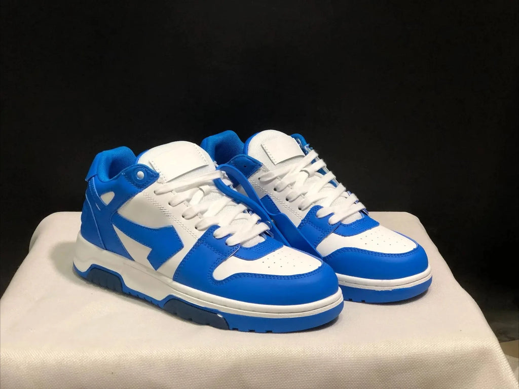 2025 New Retro Couple Sneakers Arrow Design Black White Two-Tone Shock-Absorbing Comfortable Casual Footwear