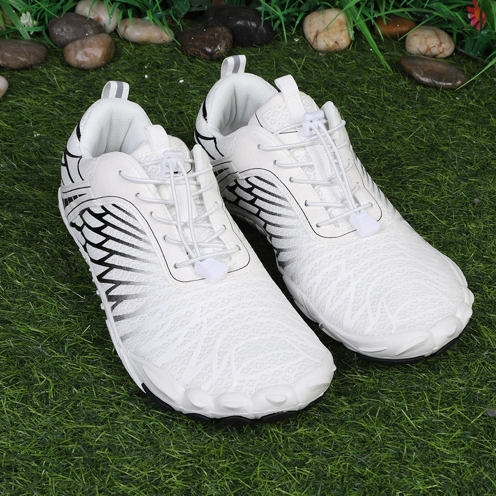 Unisex Water Shoes Lightweight Aqua Shoes Non Slip Barefoot Beach Shoes Comfortable Casual Wading Shoes Adjustable for Men Women