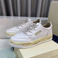 White shoes men's 2025 new winter men's shoes thick soled leather white board shoes men's casual shoes women