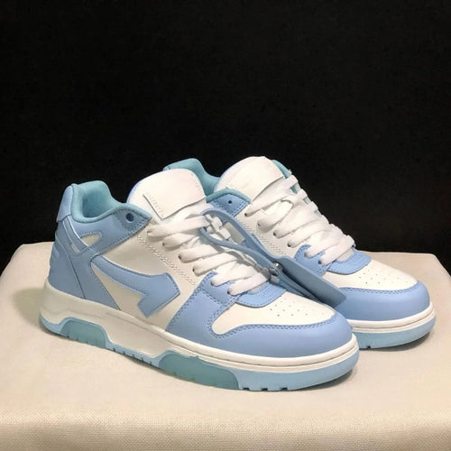 2025 New Retro Couple Sneakers Arrow Design Black White Two-Tone Shock-Absorbing Comfortable Casual Footwear