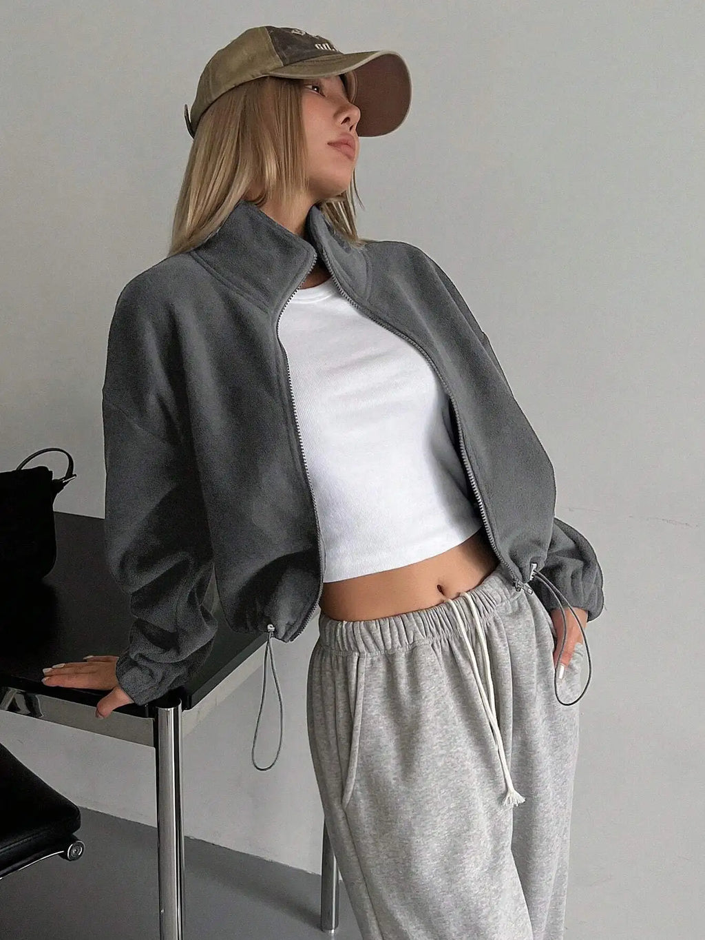 DAZY Women's Fleece Zip-Up Jacket with Drawstring Hem, Casual Cropped Fit for Fall & Winter