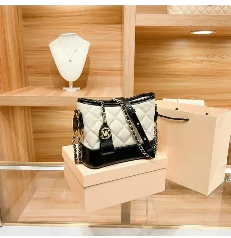 Women's Shoulder Bag Leisure Fashion Crossbody Senior Handbag  Earphone Coin Purse Cosmetic Storage Bags