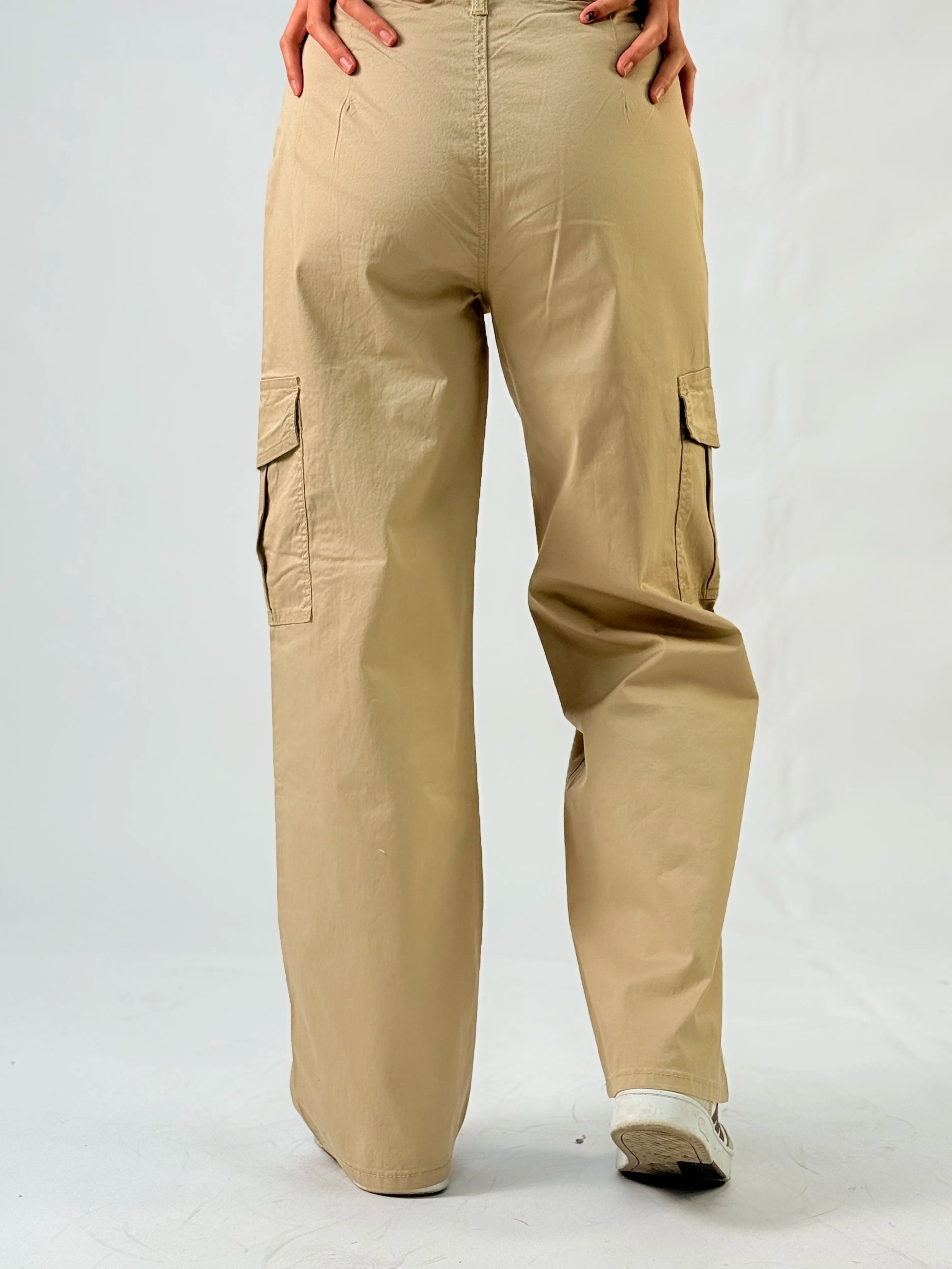 Y2K  Fashion Workwear Style Women's Jeans Comfortable Straight Cut With Classic Wide Leg Design  Versatile Khaki Color