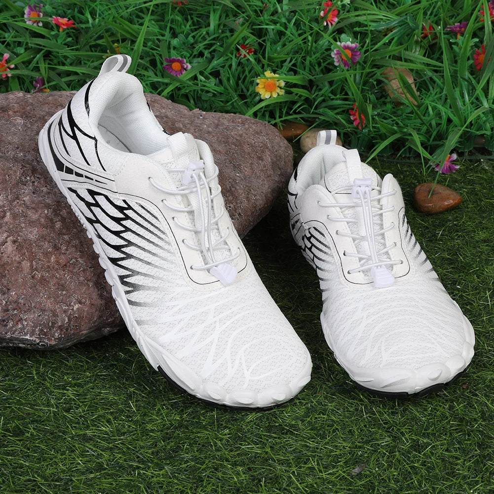 Unisex Water Shoes Lightweight Aqua Shoes Non Slip Barefoot Beach Shoes Comfortable Casual Wading Shoes Adjustable for Men Women