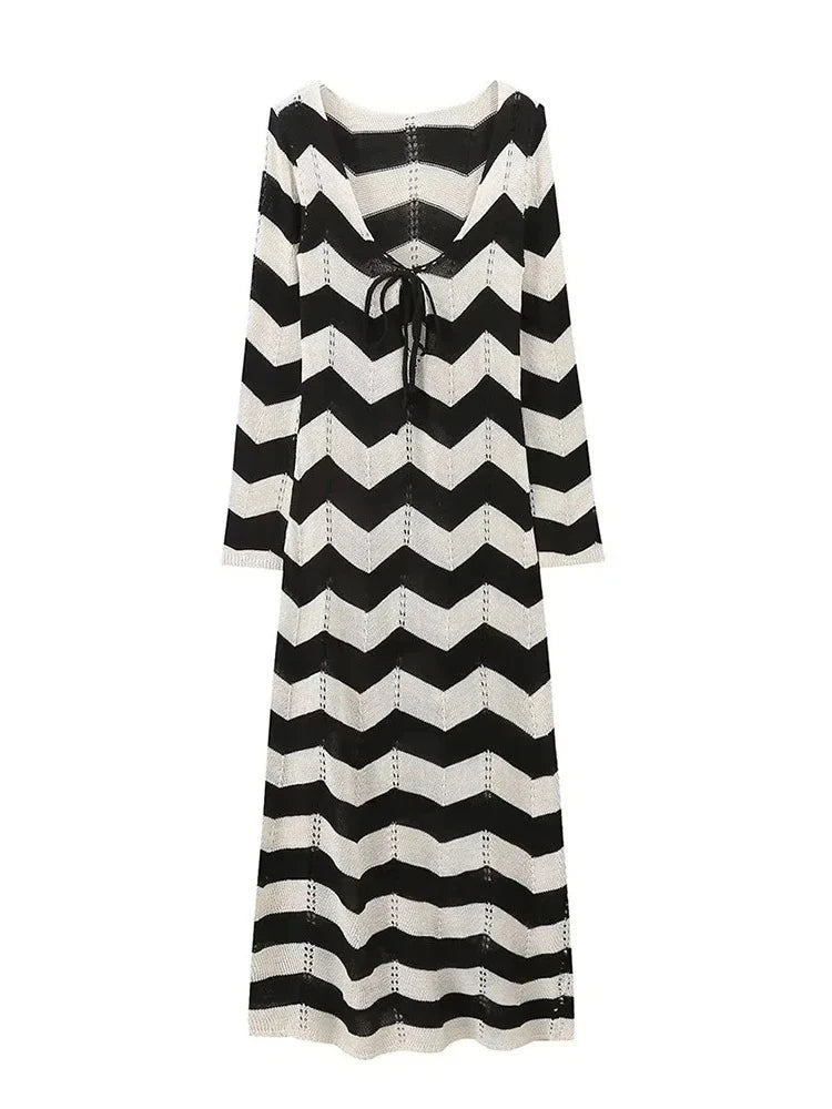 Women's Fashion new Europe and the United States style sexy V-neck hollow tie black and white striped knitted dress
