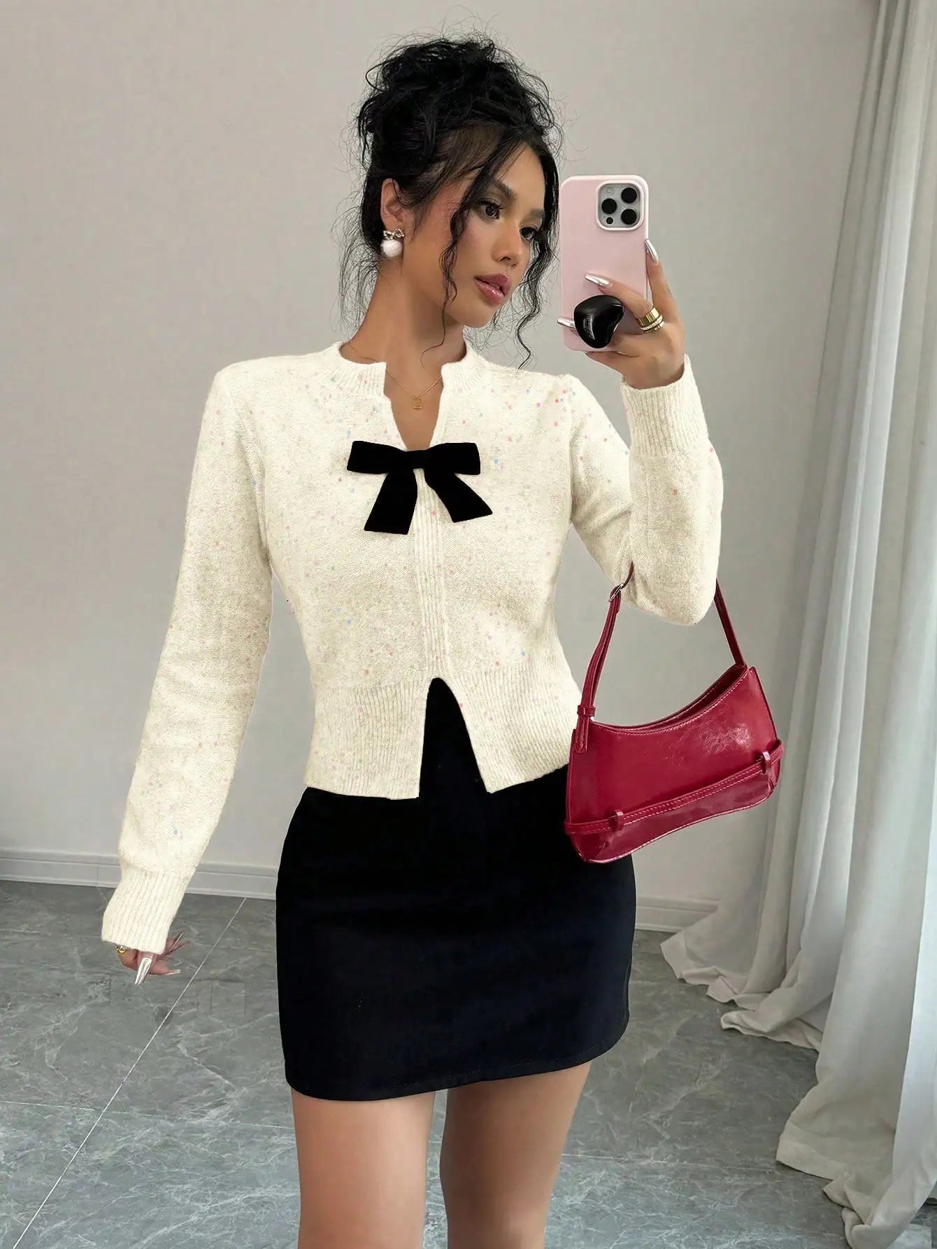 White V-Neck Bowknot Cropped Sweater with Side Slits, Long Sleeve Knit Pullover for Fall Winter