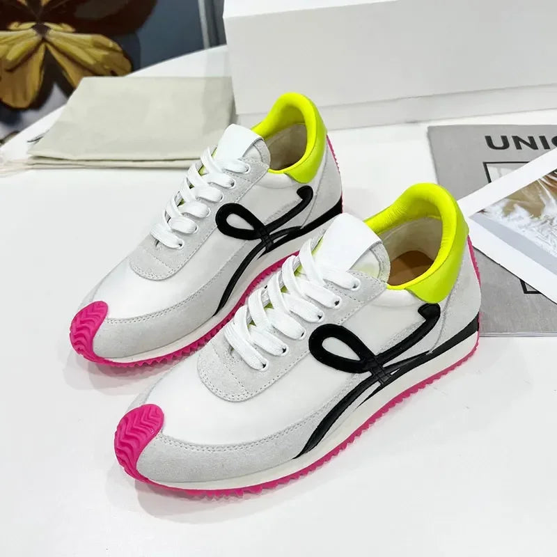 2025 Fashion Men Trainers Shoes Designer Sneaker Flow Runner In Nylon Lace Up A Soft Rubber Upper Honey Rubber Waves Sole